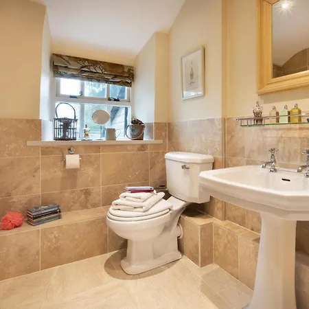Holiday home 1 Bed In Lcc41 *