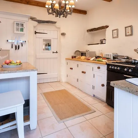1 Bed In Lcc41 *